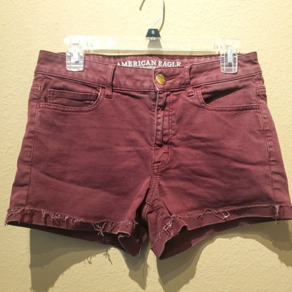 American Eagle Hi Rise Shortie Maroon Size 8
